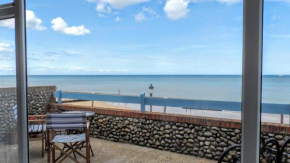 3 The Promenade
